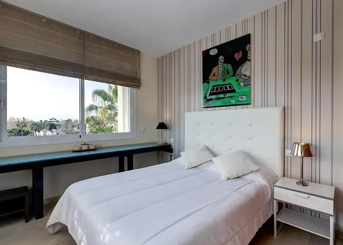 Costalita * إِستيبونا